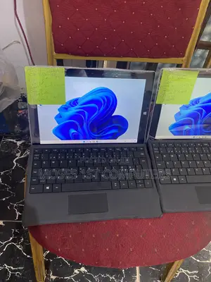 New Laptop Microsoft Surface Pro 4GB Intel Core 7 SSD 128GB