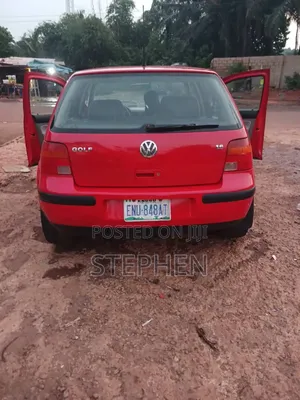 Volkswagen Golf 2004 Red