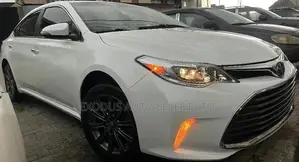 Toyota Avalon XLE 4dr Sedan (3.5L 6cyl 6A) 2014 White