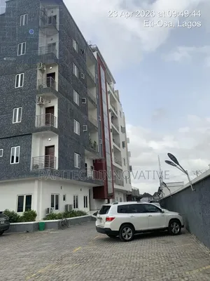 3bdrm Apartment in Pinnock Estate, Lekki Expressway for rent