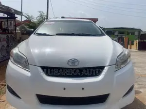 Toyota Matrix 2010 White