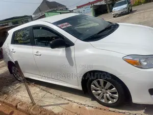 Toyota Matrix 2010 White