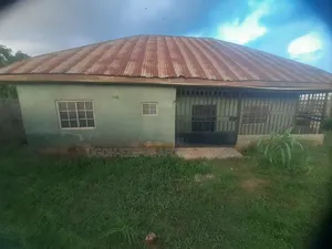 3bdrm Apartment in Zone 6, FHA for sale