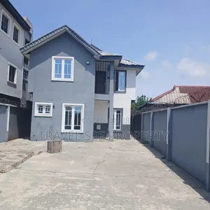 4bdrm Duplex in Private Estate for rent
