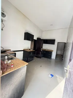 4bdrm Townhouse / Terrace in Guzape for rent
