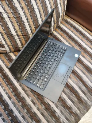 Laptop Dell Latitude 7390 16GB Intel Core i7 SSD 256GB