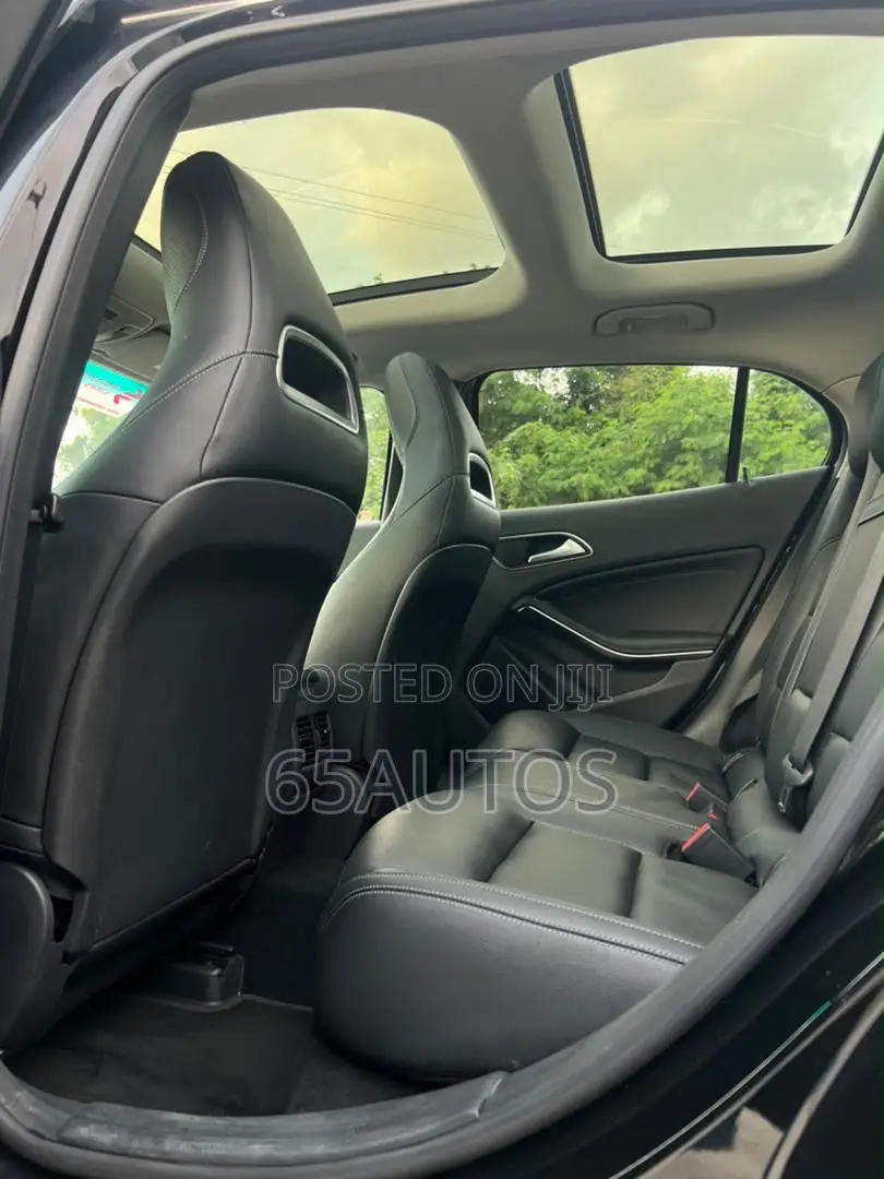 Mercedes-Benz GLA 250 2015 Black