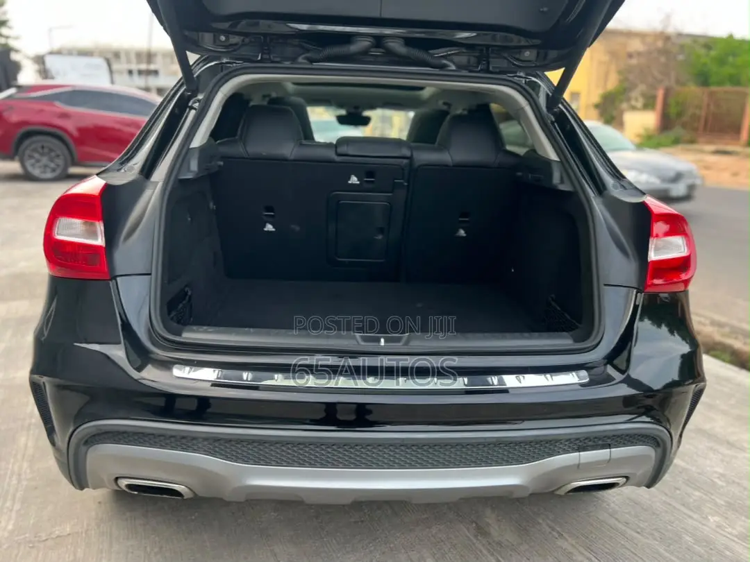 Mercedes-Benz GLA 250 2015 Black