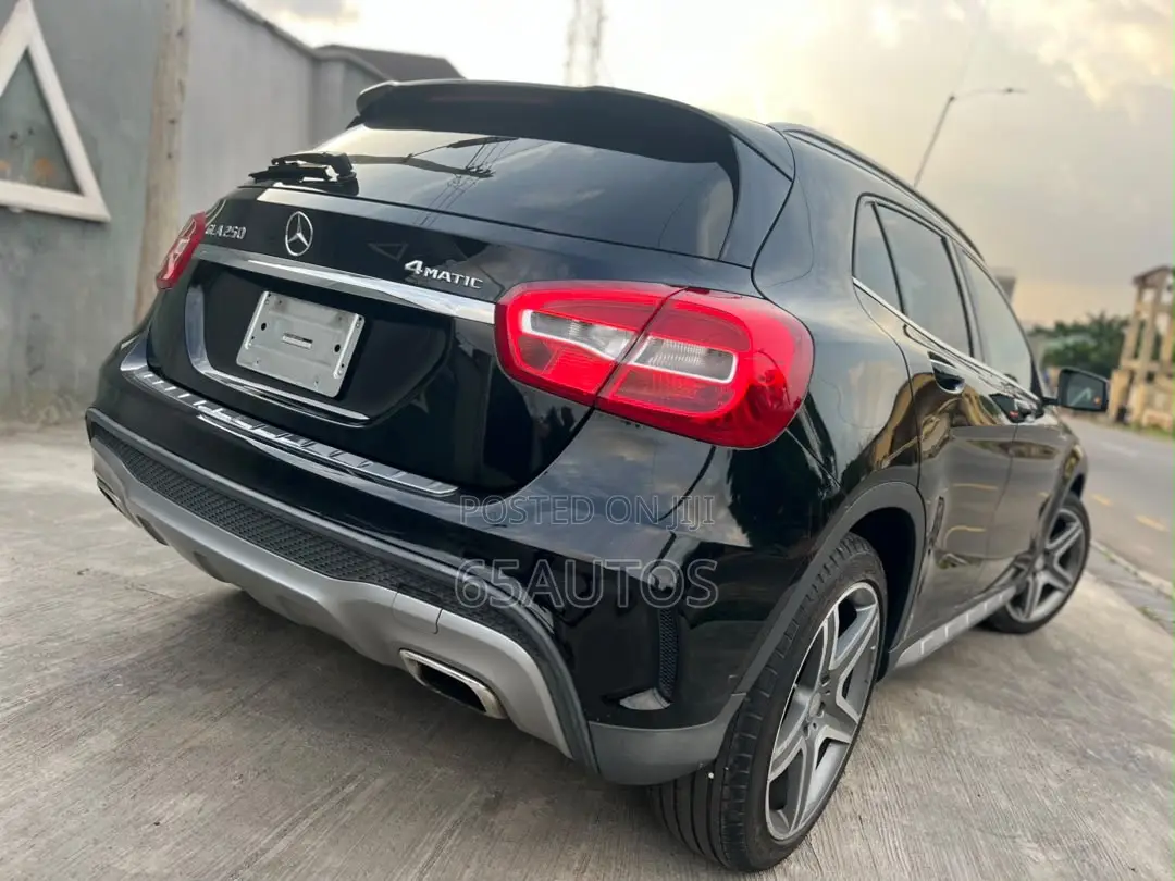Mercedes-Benz GLA 250 2015 Black