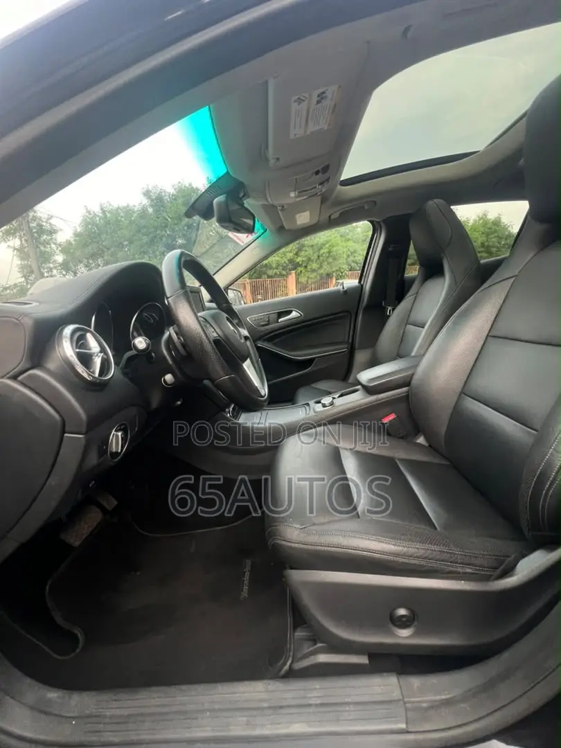 Mercedes-Benz GLA 250 2015 Black