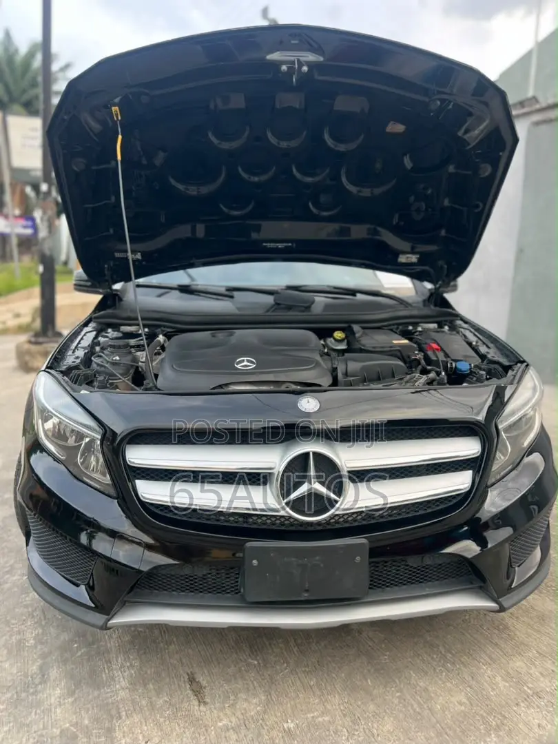 Mercedes-Benz GLA 250 2015 Black