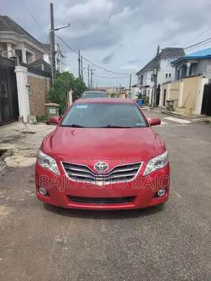 Toyota Camry XLE 4dr Sedan (2.5L 4cyl 6A) 2011 Red