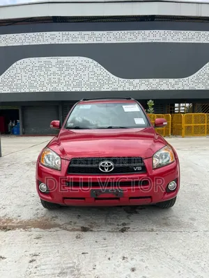 Toyota RAV4 2010 Red