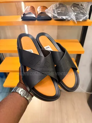 Zara Pam 
Size 40 - 46