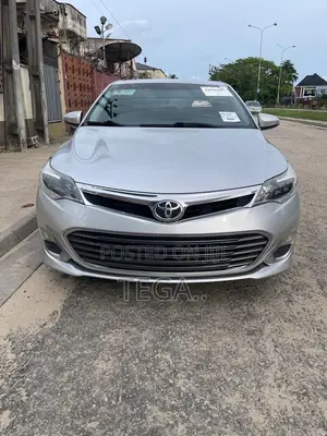 Toyota Avalon XLE 4dr Sedan (3.5L 6cyl 6A) 2014 Silver