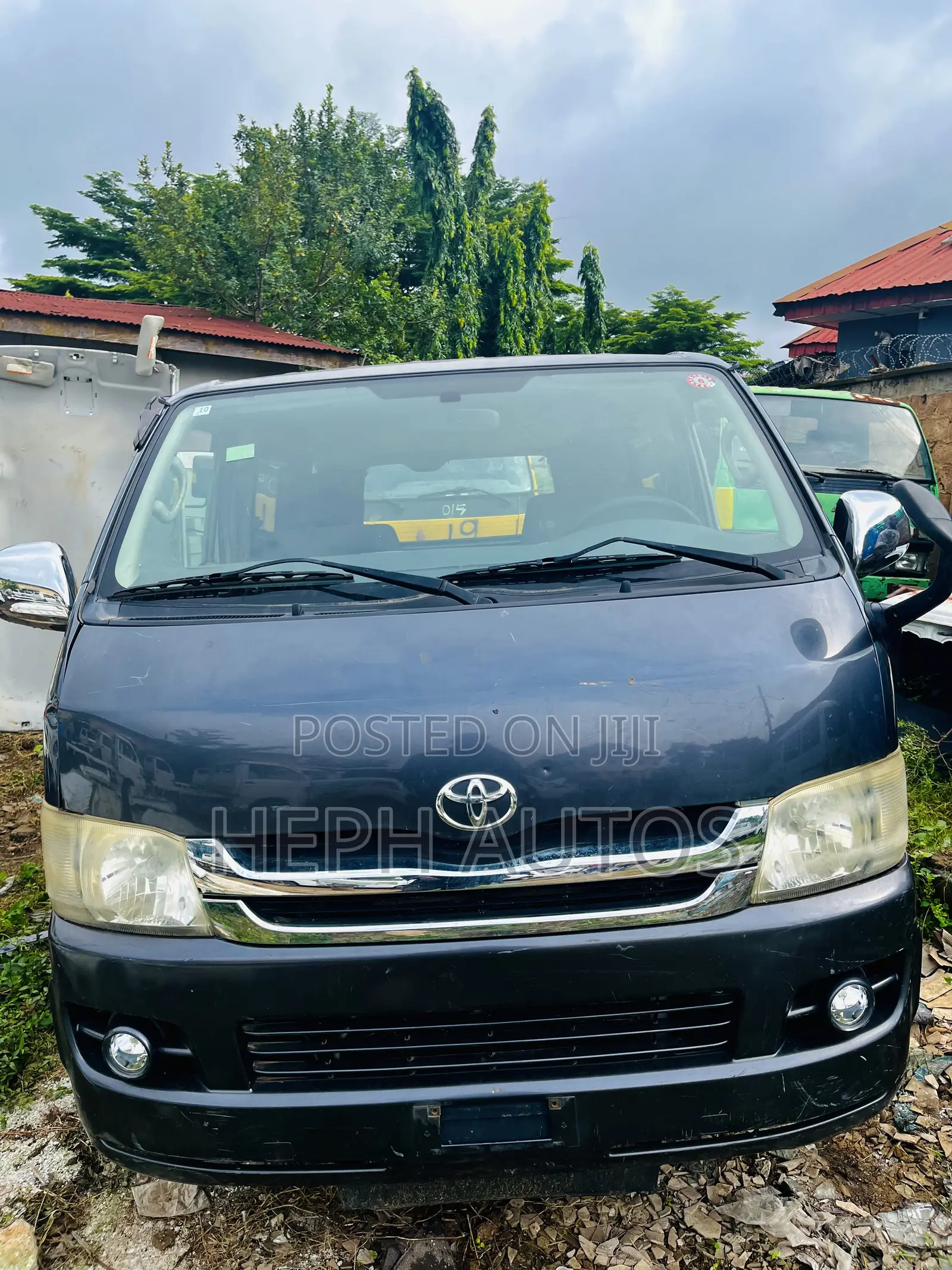 Toyota HiAce 2016 Grey