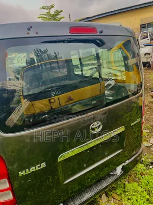 Toyota HiAce 2016 Grey