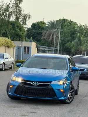 Toyota Camry SE w/Special Edition Pkg (2.5L 4cyl 6A) 2016 Blue