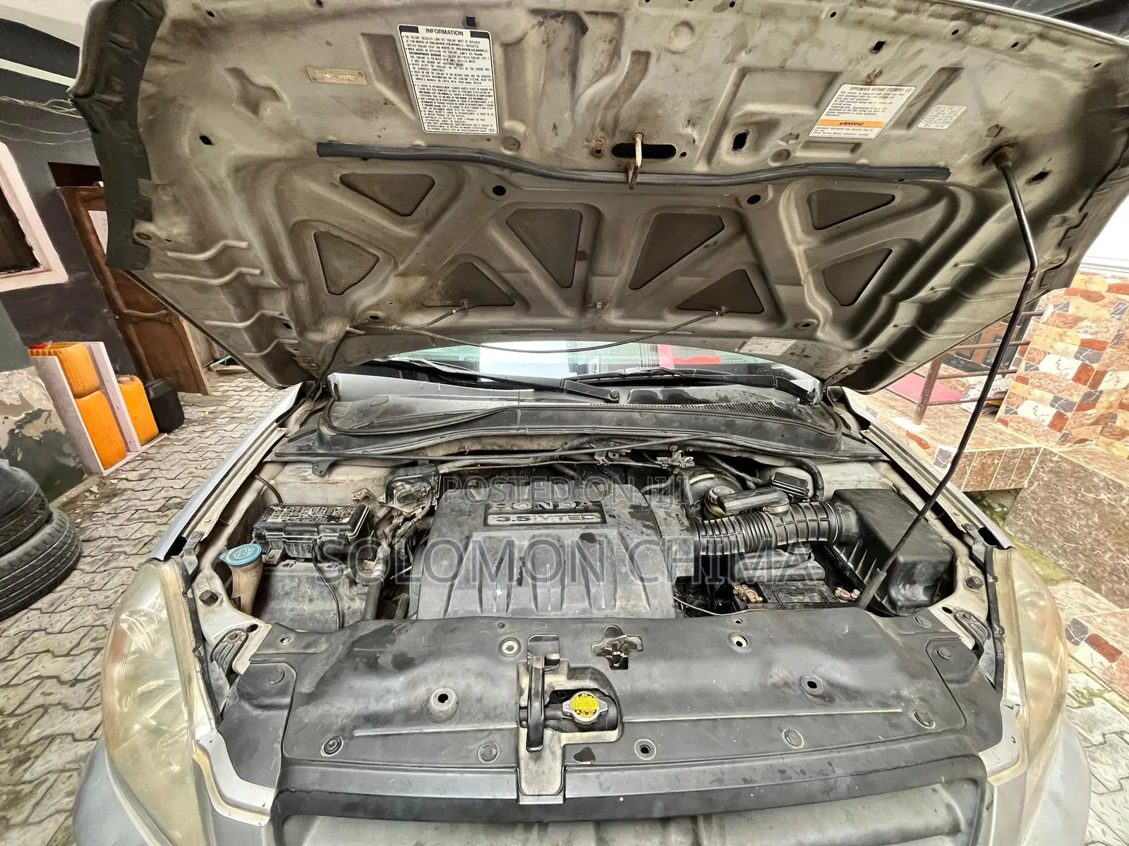 Honda Pilot 2005 Silver