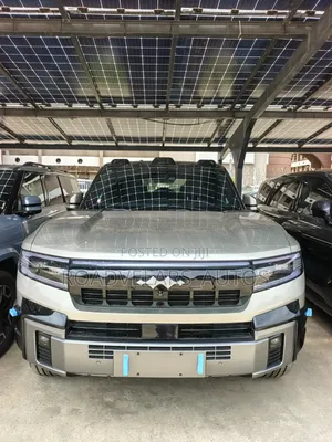 New BYD Leopard 8 2.0 Hybrid AWD 2025 Gray