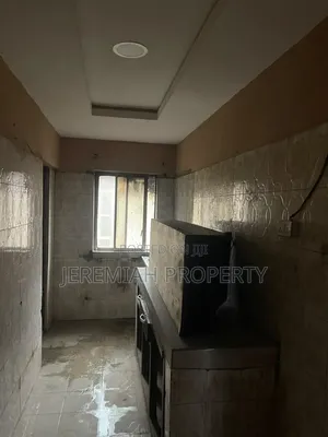2bdrm Block of Flats in Mafoluku for rent