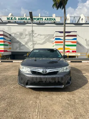 Toyota Camry 2014 Gray