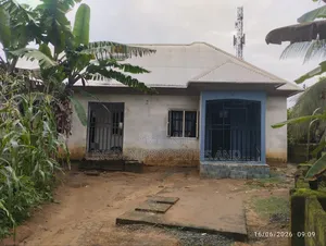 3bdrm Block of Flats in Abak Road By Pepsi, Uyo for sale