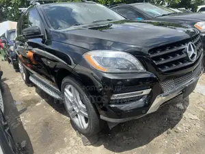 Mercedes-Benz M Class ML350 4MATIC 4dr SUV AWD (3.5L 6cyl 7A) 2015