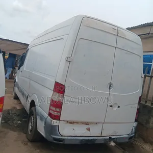Mercedes-Benz Sprinter 2010 White