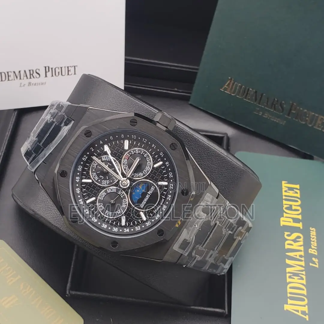 A P 3chrome Automatic Chain Watch