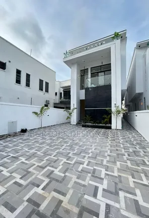5bdrm Duplex in Lekki Phase 2 for sale