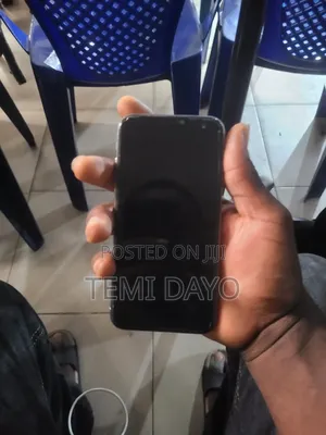 Apple iPhone X 256 GB White