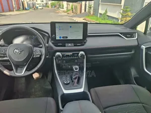 Toyota RAV4 XLE AWD 2024 Gray