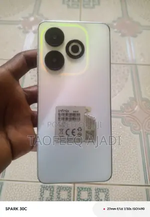 Infinix Smart 8 64 GB White