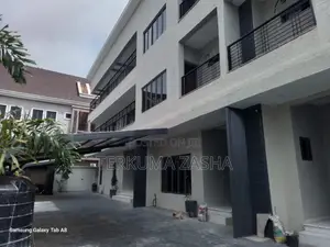 4bdrm Townhouse/Terrace in Jahi for sale