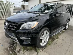 Mercedes-Benz M Class ML350 4MATIC 4dr SUV AWD (3.5L 6cyl 7A) 2014