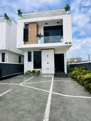 Furnished 5bdrm Duplex in Private Estate Lekki, Chevron for sale