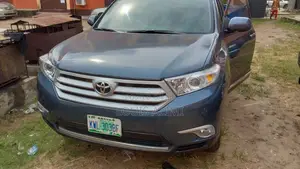 Toyota Highlander Limited 2011 Blue