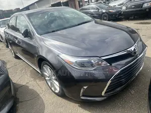 Toyota Avalon Limited 4dr Sedan (3.5L 6cyl 6A) 2014 Gray