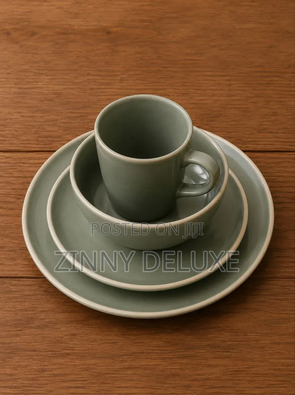 4 Pieces Dinnerware