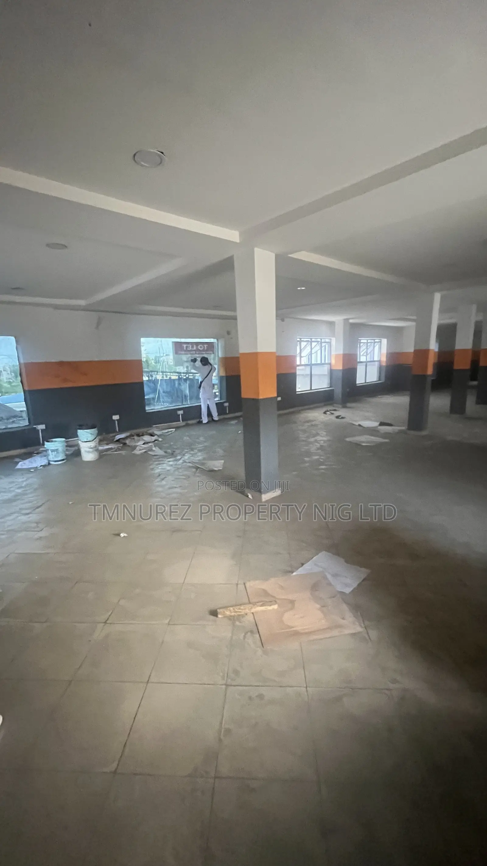 Open Space (Showroom)