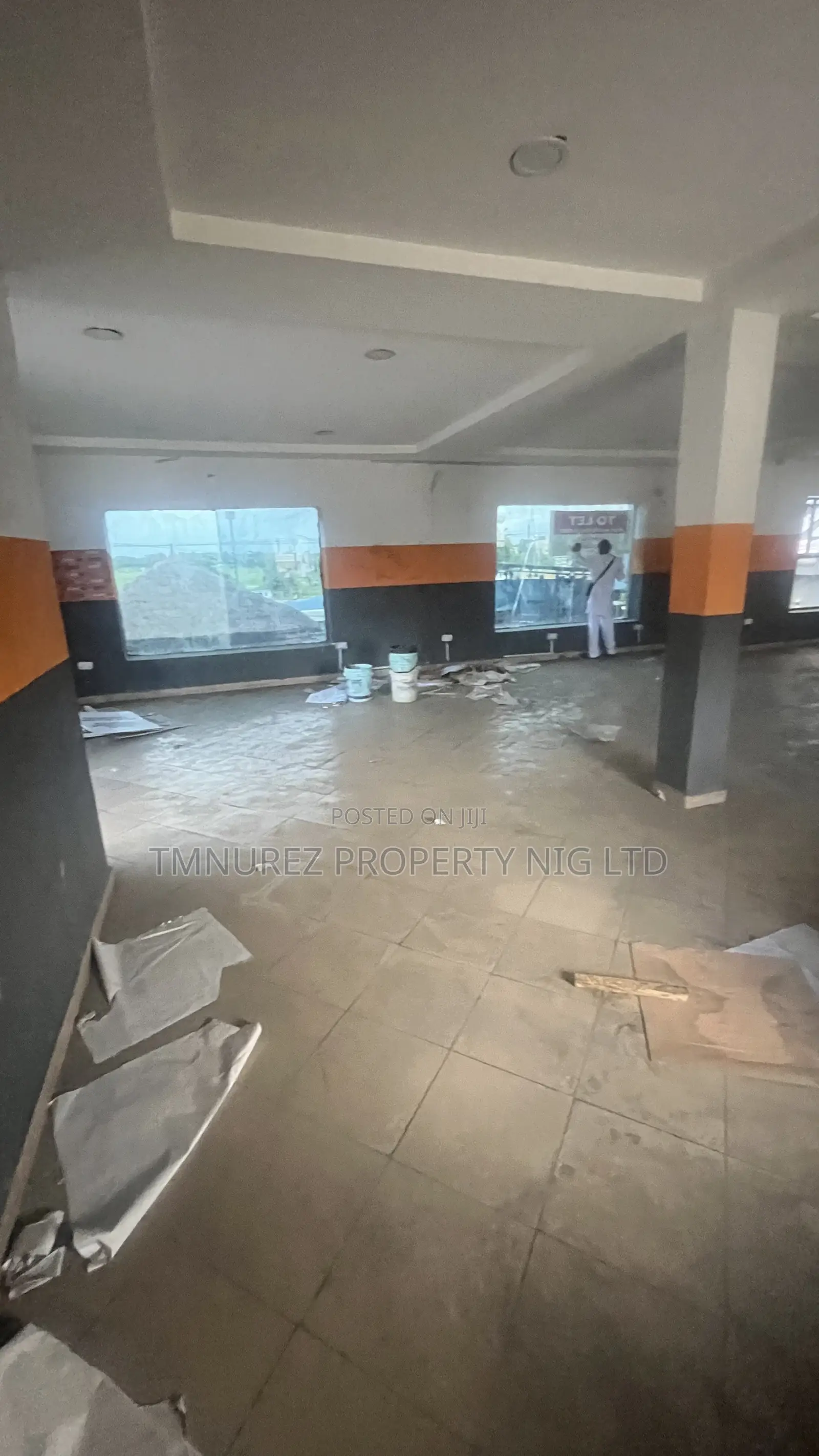 Open Space (Showroom)