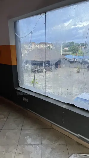 Open Space (Showroom)
