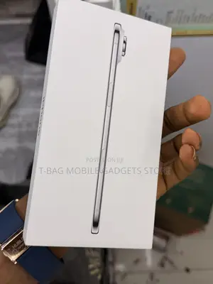 New Apple iPhone Air 256 GB Silver
