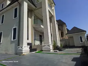 4bdrm Duplex in Dakwo for sale