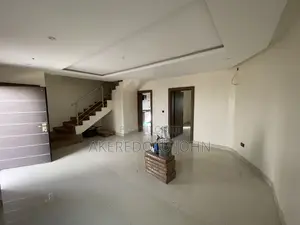 4bdrm Townhouse / Terrace in Galadimawa for rent