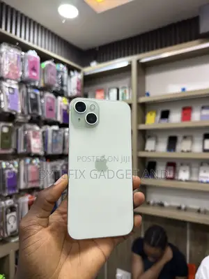 Apple iPhone 15 Plus 128 GB Green
