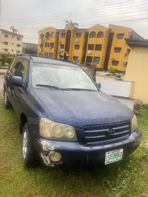 Toyota Highlander 2004 Blue