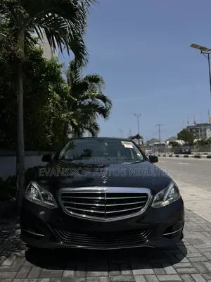 Mercedes-Benz E350 Base 4Matic Sedan AWD (3.5L 6cyl 7A) 2014 Black