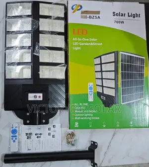 All in One Solar Light 700w Available Dm